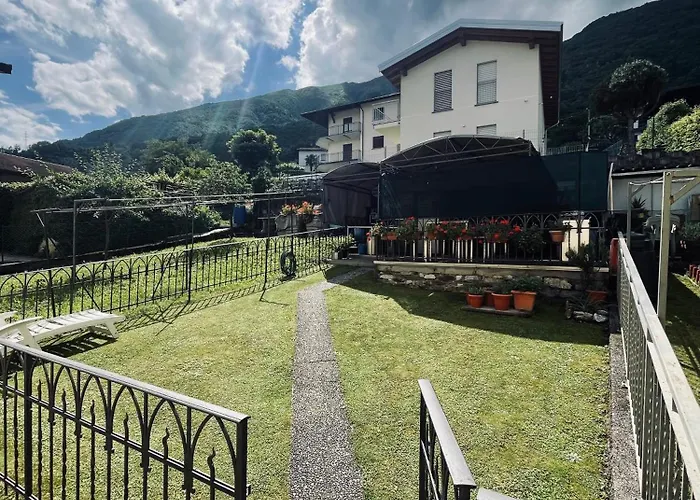 Apartment Mansarda Spadone Musso