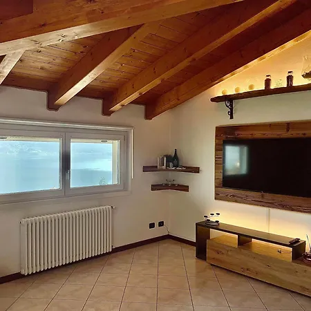 Apartamento Mansarda Spadone Musso
